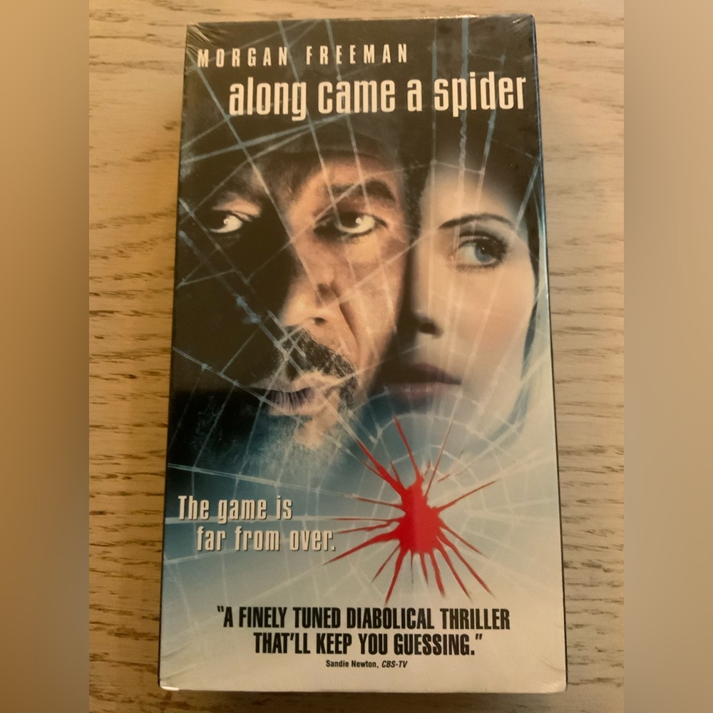 NEW FACTORY SEADLED VINTAGE VHS "ALONG CAME A SIPDER"